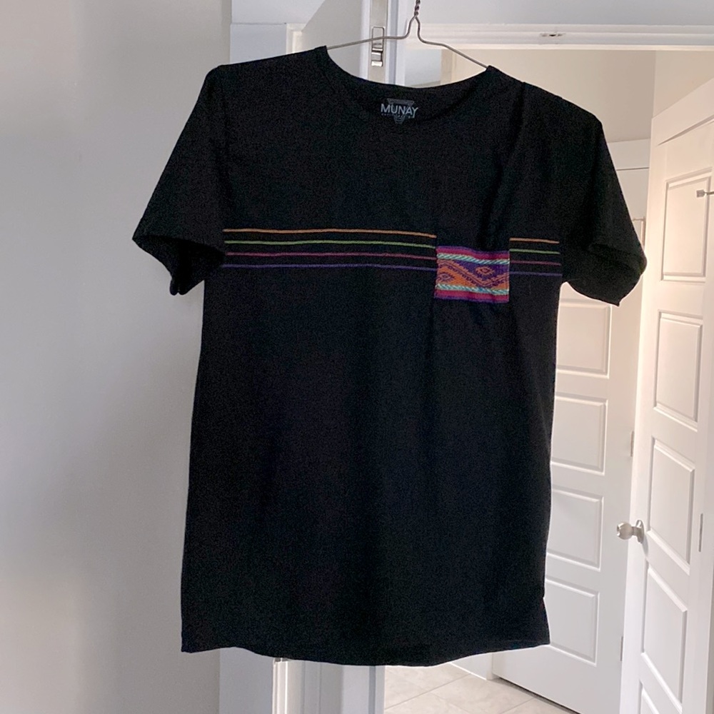 Black t-shirt